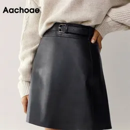 Aachoae Chic Женская черная юбка из искусственной кожи с поясом с высокой талией Женская мини-юбка Женские модные юбки трапециевидной формы 210412