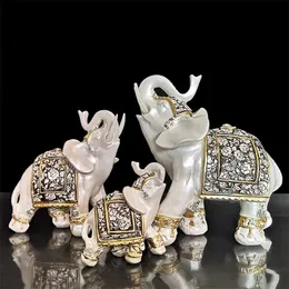 Creative Lucky Elephant Statue Figurines Resin Office Miniatures Golden Feng Shui Ornament Home Decoration 211101