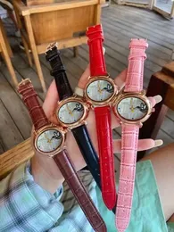 Brand Watches Women Lady Girl Pigeon Plaid Style Leather Strap Quartz Wrist Watch L58