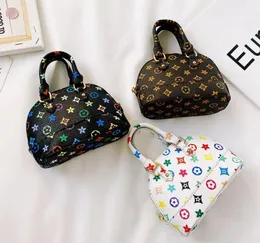 Kids Girls Handbag Designers PU Leather Chain Bags Cute Party Dinner Hand Bag Small Mini Size Princess Crossbody Pack Messenger