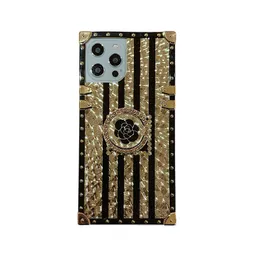 Designer Fashion Square Cell Phone Fodraler Bling Metal Crystal Cover Protective Shell för iPhone 12 11 Pro Max XR XS 8 7 6 Plus