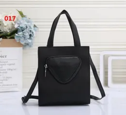 High Quality Famous Classic Designer Fashion laptop computer bags for Women Men Shoulde Messenger Bags Cross Body School Bookbag briefcases man woman handbags