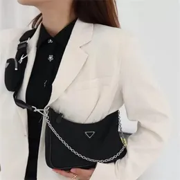 Fashion Re-Edition 2005 Nylon Designer Bags For Woman Luxury Handbag Men Lady Womens 2022 Crossbody Tote Hobo Shoulder purse Handbags Bag Mini Wallet Backpak