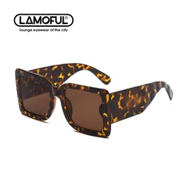 Lamfur personlighet mode solglasögon 2021 stor ram europeiska amerikanska UV400 solglasögon för kvinnor 9115