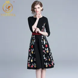 Winter Weihnachten Vintage Schwarz Party Kleid Frauen Runway Designer Floral Stickerei Herbst Kleidung XXL 210520