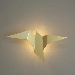 Lampada da parete Sfondo creativo Deco Moderno Semplice corridoio Modellazione Luce Soggiorno Camera da letto Comodino Lampade per uccelli