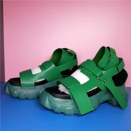 Żeńskie buty letnie 2023 Ladies grube dno oryginalne skórzane zielone sandalis retro sandalis p20/20d50