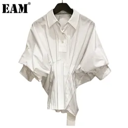 [EAM] Kobiety Biały Duży Rozmiar Plisowany Krótki Bluzka Lapel Bat Rękawem Loose Fit Koszula Moda Wiosna Lato 1DD7149 210512