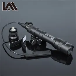 Tactical Surefir M600 M600B Gun Scout Light Lanterna ficklampa Ficklampa för Pictinny Rail Konstant/Momentär utgång