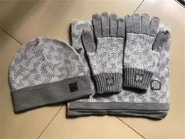 w 22 unisex halsduk 2022 2Designer herr mössa scarf handske set Lyx mössa stickade kepsar skid halsdukar Mask unisex vinter utomhus mode set