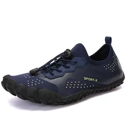 Spets upp aqua män skor mans platta sneakers barfota simning vatten sport strand fiske surfa våt dykning femfingers y0714