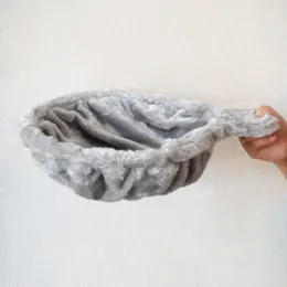 Cat Sleeping Hammock Виситная установка на кошачьего дерева плюшевая гамака кровать DIA 30cm / 35cm Pet Products 210713