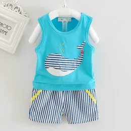 Lyxig designer baby pojke kläder tecknade whale ärmlös väst toppar + shorts spädbarn kläder barn bebes tracksuits jogging kostymer g1023