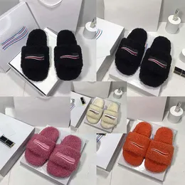 Sandaler tofflor designer damer mode hög kvalitet bekväma ull tofflor klassisk svart och vitt Vackert utsökta EU35-EU40