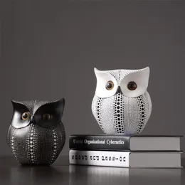 Nordic Style Owls Ornament Owl Resin Craft Lovely Bird Miniatures Figurines for Home Decor Living Room Bedroom Office Decoration 211021