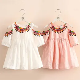 Süße 2-6 8 10 Jahre Kinder Baumwolle Weiß Rosa Print Wrap Princess trägerlos Schulterfreies Kleid Sommer für Kinder Baby Mädchen 210529