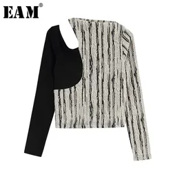 [EAM]女性黒ストライプの中空アウト温度Tシャツ新しいラウンドネック長袖ファッション潮春夏2021 1W148 x0628