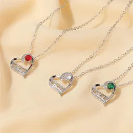 Colares pendentes Colar de mamãe criativo em forma de coração requintado de três cores Cristal Silver Chain Chain Day Jewelry Gift