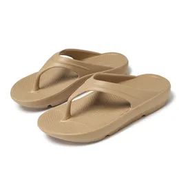 2021 Ankomst Flip Flops Sommar tofflor Outdoor Women's andable and Lightweight Sandy Beach Skor Lady Gentlemen Sandals