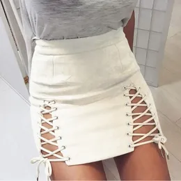 2019 mode trend heta modeller kvinnor modeller faux läder kvinnor bandage suede tyg sexig kjol sexig elastisk kort kjol x0428