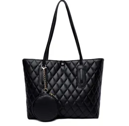 Axelväskor Temperament Luxury Bag 2021 Fashion All-Match Läder Sense Rhombus Stor kapacitet Bild Kvinna