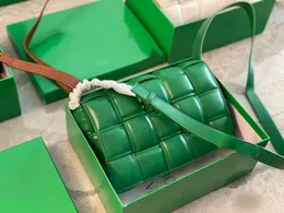 Väskor Designer - Klassisk vävda plånbok Kvinnor Axelkoppling Kvinna Crossbody Purses Handväskor 1021