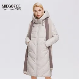 Miegofce Designer Vinterjacka Kvinnor Lång Mode Kvinnor Coat Polyester Fiber med Scarf Parka Ladies D21601 211221