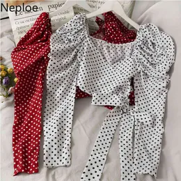 Neploe Women Blouses Fashion Shirt V-neck Lace Up Bow Polka Dot Crop Tops Sweet Puff Sleeve Pleated Blusas Mujer 94834 210422