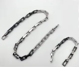 Europa Amerika Modeschmuck Sets Männer Silber-farbe Hardware Gravierte V Initialen Blumenmuster Damier Halskette Armband MP3189 MP3190