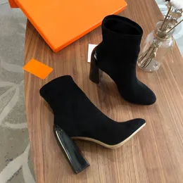 21 Autumn Winter Socks Heeled Heel Boots Fashion Sexig stickad Elastic Boot Designer Alfabetiska kvinnor Skor Lady Letter Thick High High Hools Stor storlek 35-42