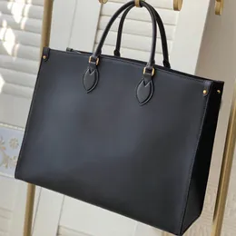 Prägla totes väska lyxdesigner casual handväskor 7a toppkvalitet äkta läder svart präglad mjuk kornkohud på go klassiska handväska kvinnor axelväskor