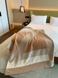 Luxury Signage Top Quality Blanket Real Cashmere och Real Ull Bekvämt kasta filtar tjockna vikt ca 1500g Stor storlek 170 * 135cm För alla tillfällen bärbara