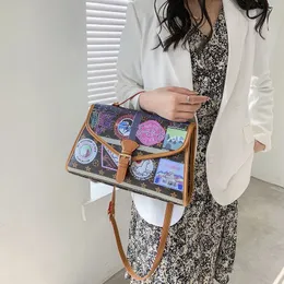 Bolsa diária primavera nova bolsa feminina vintage crachá impressão mensageiro saco textura meados antigo graffiti compras carteiro daypack maré