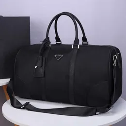 Utomhusväskor Duffel Bags Luxury Duffel Bags Designer Bag Bagage Bag Classic Mens and Womens stor kapacitet Utomhus Sports Travel Boarding Påsar Handväska 2VC350