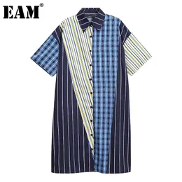 [Eam] Kvinnor Blå Striped Plaid Stor Storlekskjorta Klänning Lapel Kortärmad Loose Fit Fashion Fjäder Sommar 1DD7529 210512