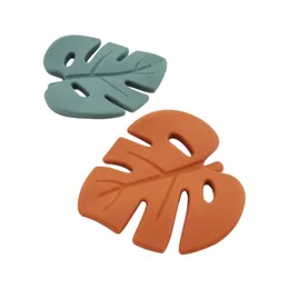 Baby Tree Leaf Silicone Teether Newborn Molar Soother Infant Teething Chewing Gifts 4642 Q2