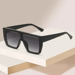 Luxury Designer Mens Women Lover Solglasögon Fashion Driving Resin Lens Full Frame Sun Glasses Anti UV400 för män JC20832
