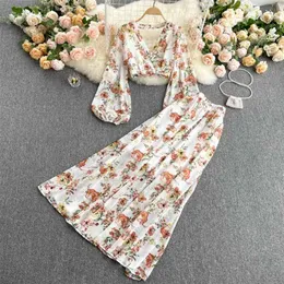 Summer Women Sweet Floral Print Two Piece Set V-Neck Długi Rękaw Backless Crop Top + Elastyczna talia Spódnica garnitury 210603