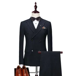 2021 Casacos + Calças + Coletes Homens Double Breasted Suit Slim Fit Vertical Terno listrado Homens Luxo Vestido de Noiva Blazer Ternos X0909