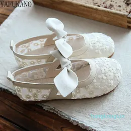 Sandals Summer Daisy Flowers Fairy Style Mesh Embroidery Women Shoes Mori Literary Lace Flats Sweet Bow-Knot Casual Student Shoe