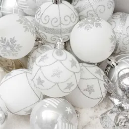 24 sztuk / zestaw pudełek Boże Narodzenie Ball Christmas Wiszące Wisiorek Dekoracji 6 cm White Gold Xmased Ornament Balls for Home Party 211109