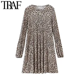 TRAF Women Chic Fashion Leopard Print Mini abito pieghettato Vintage O Neck manica lunga Abiti femminili Abiti Mujer 210415