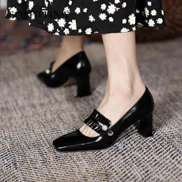 SOPHITINA Spring Autumn Pumps Woman Sweet Style Square Toe Shallow Ruffles Pearl High Square Heel Dress Shoes PO963 210513