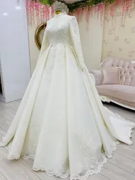 Vintage islamische muslimische A-Linie Brautkleider Brautkleider Muster Spitze Applikationen hoher Kragen lange Ärmel Perlen Arabisch Dubai formelles Brautkleid 2022