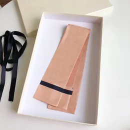 Designer-Schal Marke Seidenschals Dame hochwertige Mode Schals Stirnband Plaid Buchstaben einfachen Stil Größe 8 * 120 cm