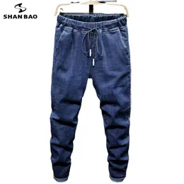 Shan Bao Fall Brand Elastic Waist Drawstring Stretch Jeans Classic Style Plus Storlek Mäns Harlan Loose Denim Jeans 210531