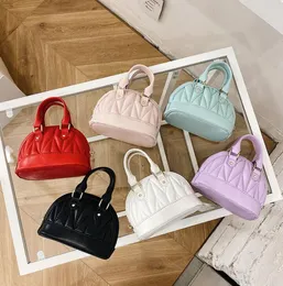 Barn handväska 2021 Mini Girl Messenger Bags Kids Fashion Cute Princess Shell Bag Shoulder Change Purse