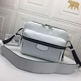 Men's Handbags Shoulder Bags brand Messenger Bag 2021 leather Luxurys Designers wallet Cross body bag waist pack