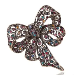 Czarny kolor Rhinestone Bow Broszki dla kobiet Duży Bowknot Broszka Pin Vintage Moda Biżuteria Akcesoria Zimowe GC787