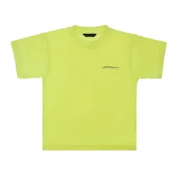 キッズファッションスタイルTシャツの手紙プリント男の子女の子Tシャツチドルレンのユニセックス半袖トップスティーソリッドカラー